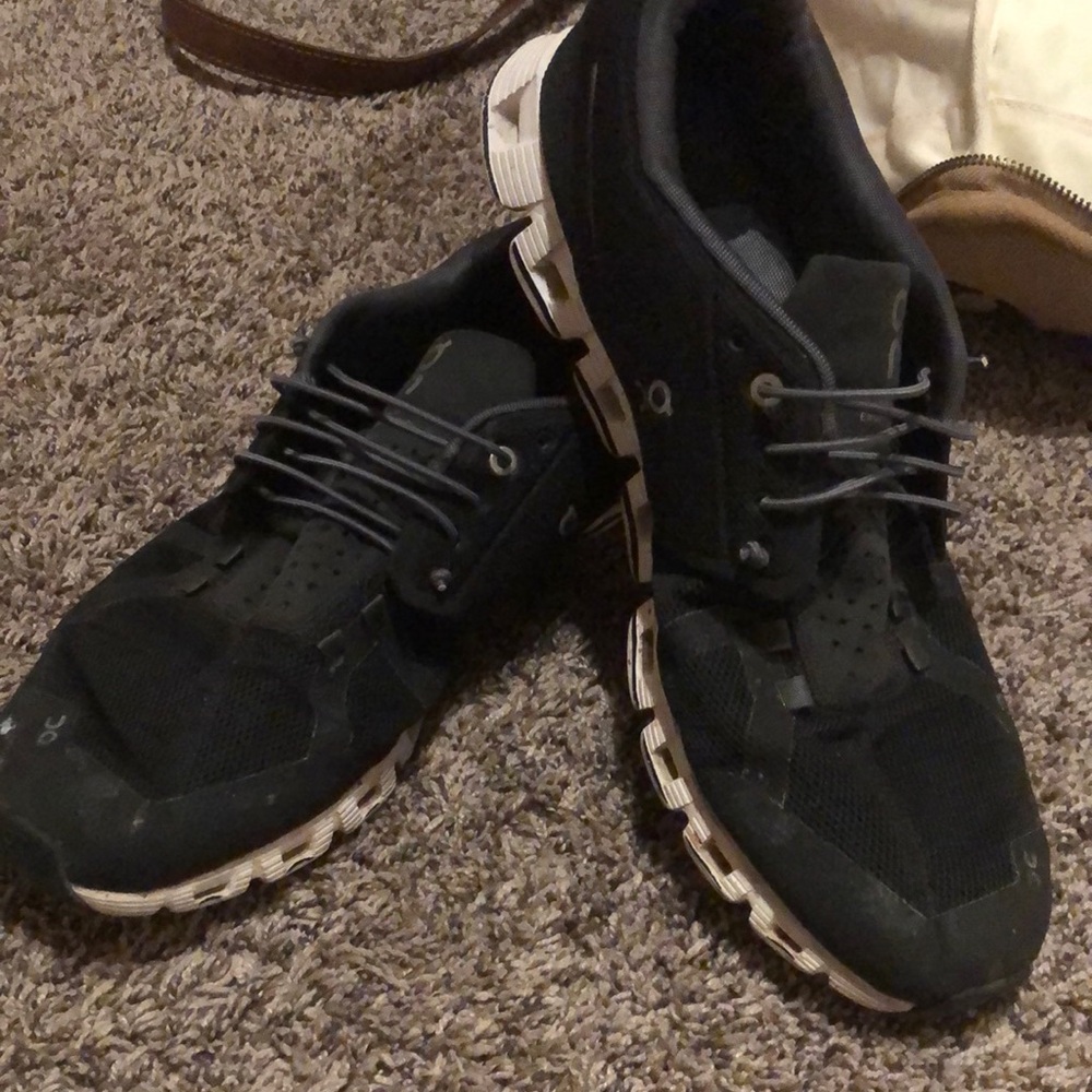 ONCLOUD Men’s Black Running Shoes